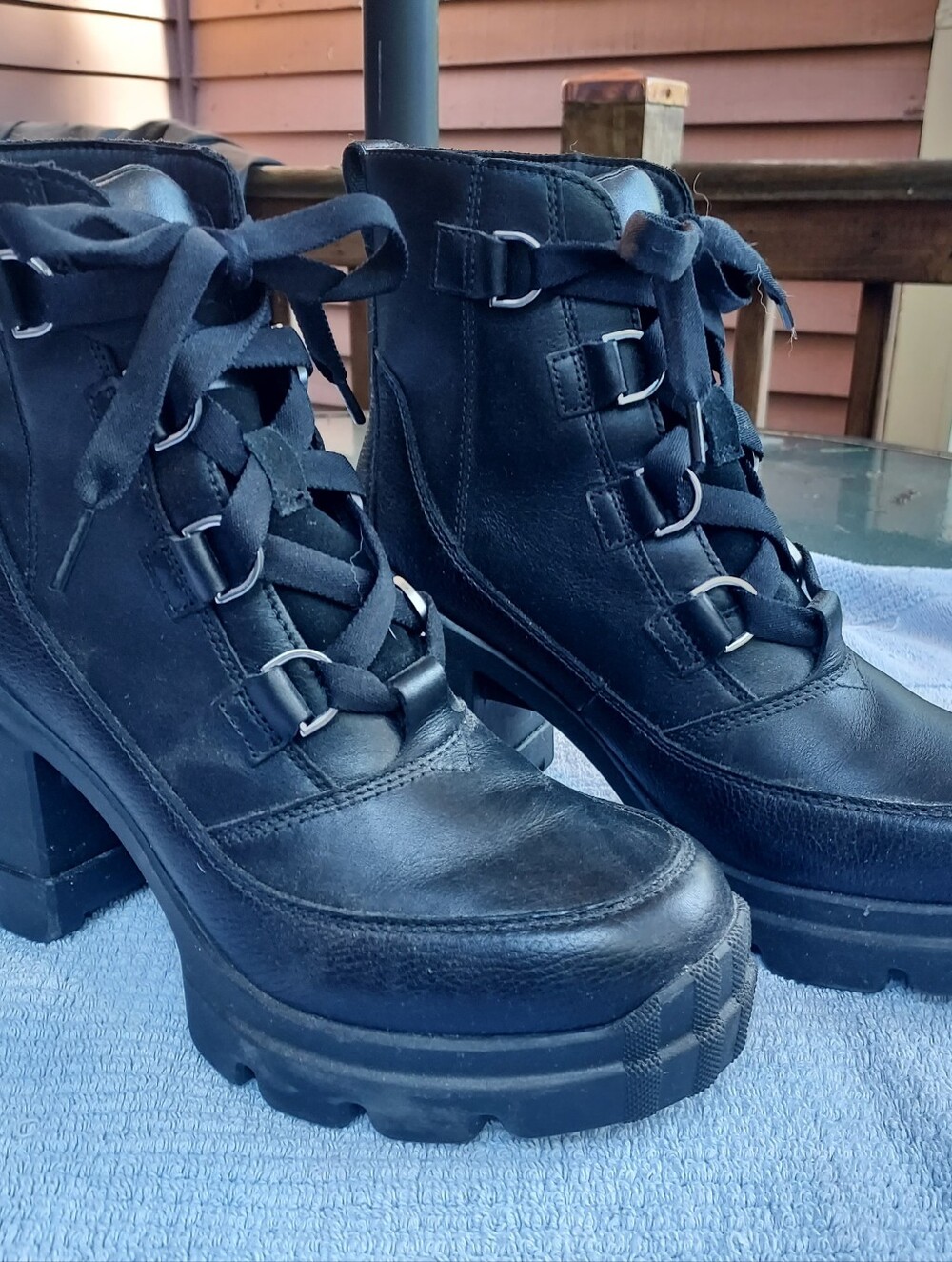 Sorel Caribou Women's Waterproof Boots 9.5